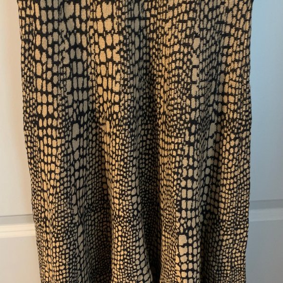 Luxe by Carmen Marc Valvo, Reptile Print Knit Fit & Flare Sweater Dress, Size L - Picture 3 of 8